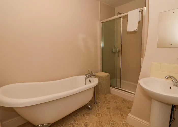 Servant's Quarters Apartment